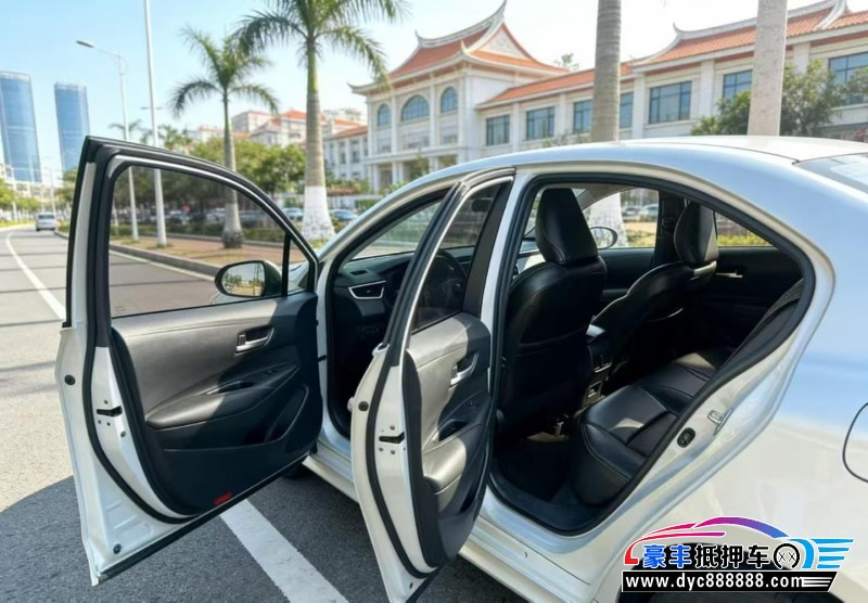 23年丰田雷凌轿车抵押车出售