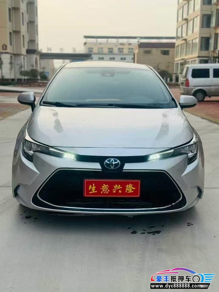 抵押车出售22年丰田雷凌轿车