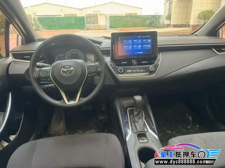 22年丰田雷凌轿车抵押车出售