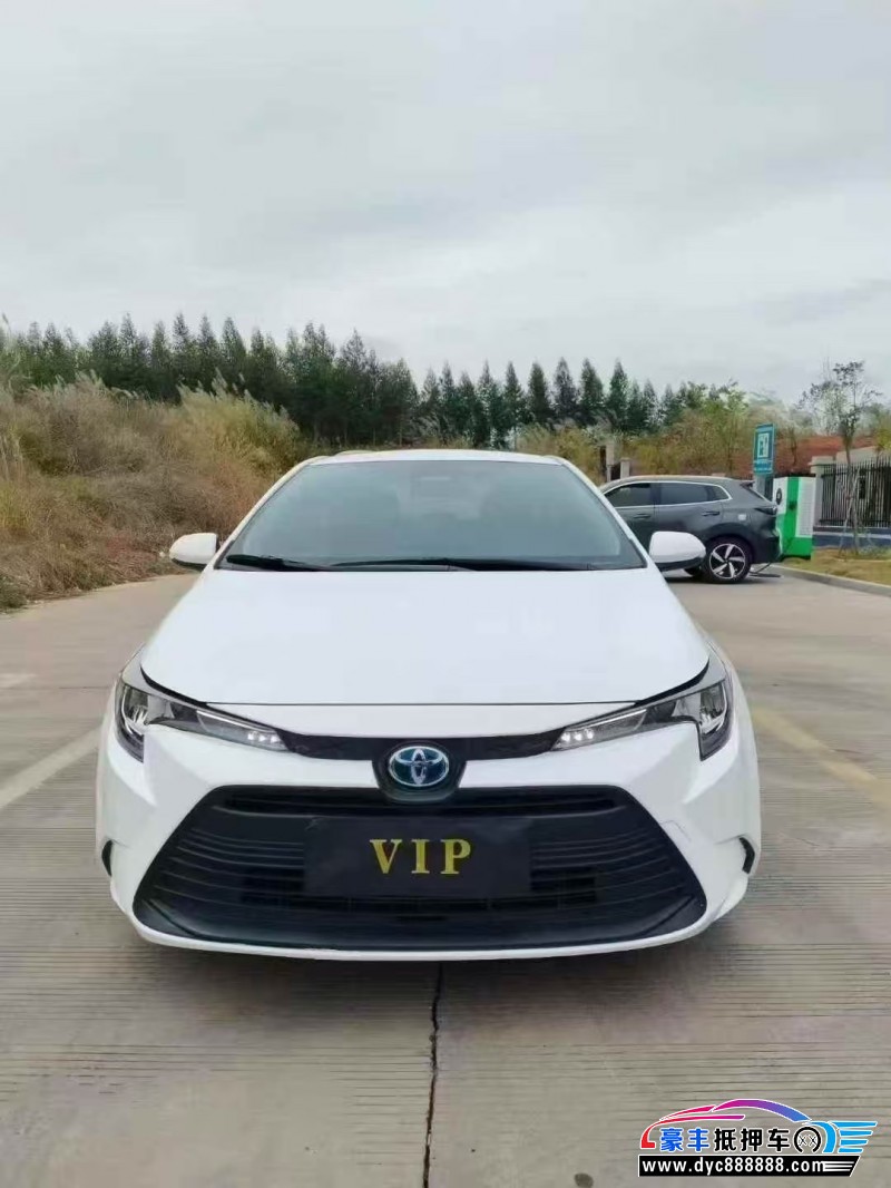 抵押车出售23年丰田雷凌轿车