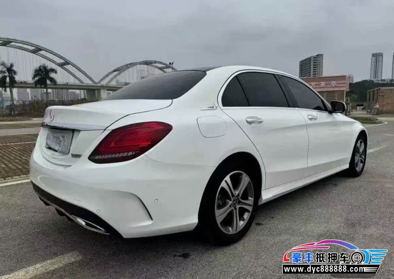 20年奔驰C轿车抵押车出售