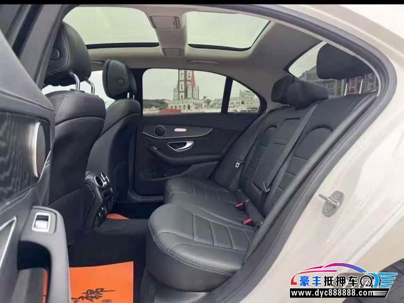 20年奔驰C轿车抵押车出售