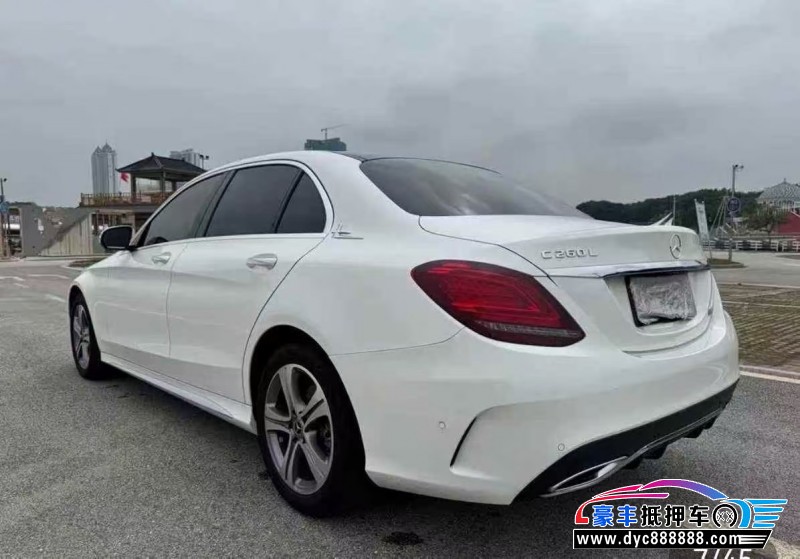 20年奔驰C轿车抵押车出售