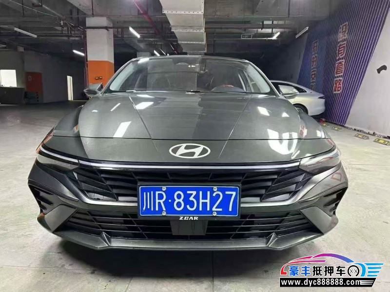 抵押车出售24年现代伊兰特轿车