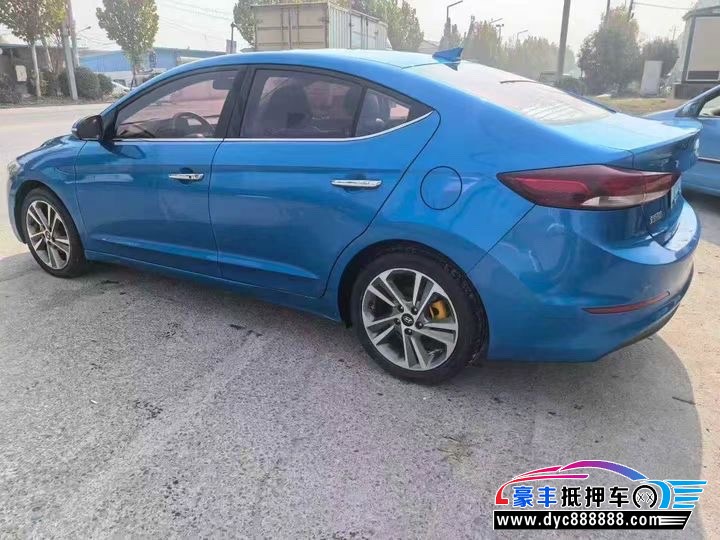 16年现代领动轿车抵押车出售