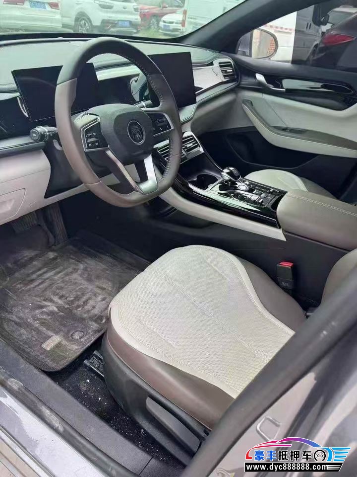 24年比亚迪秦轿车抵押车出售