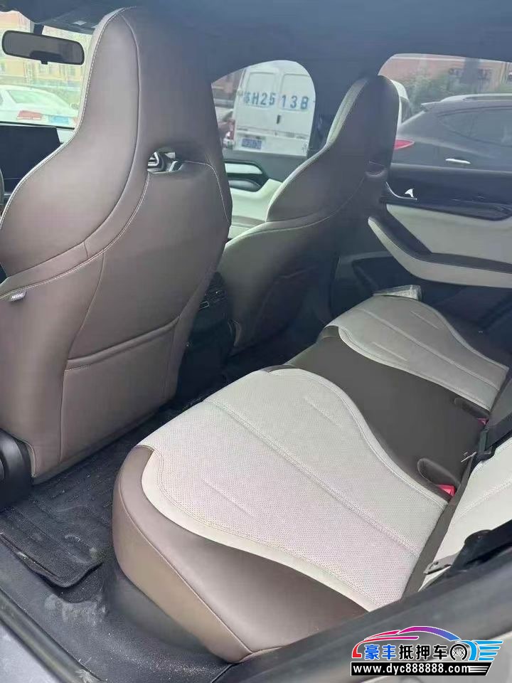 24年比亚迪秦轿车抵押车出售