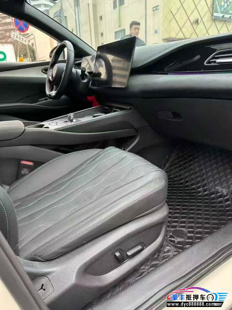 25年比亚迪海豹轿车抵押车出售