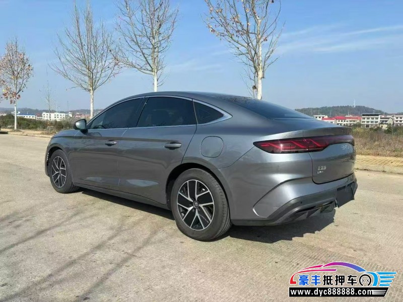 24年比亚迪秦轿车抵押车出售