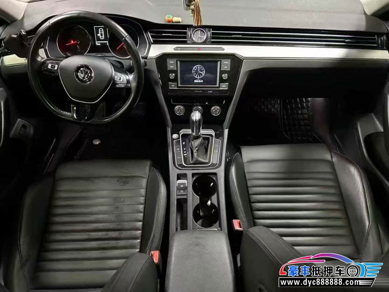 19年大众迈腾轿车抵押车出售