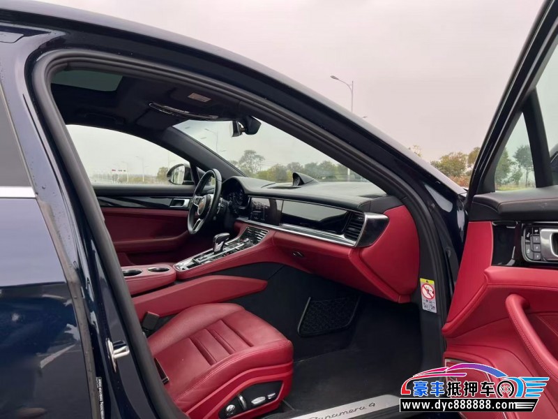 20年保时捷帕纳梅拉轿车抵押车出售