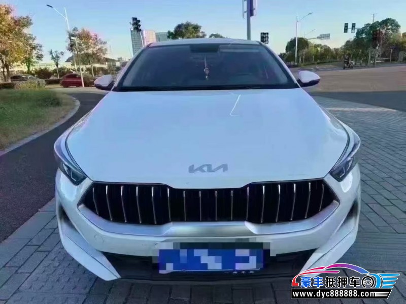 抵押车出售23年起亚K3轿车
