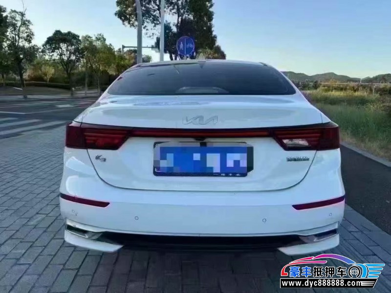 23年起亚K3轿车抵押车出售