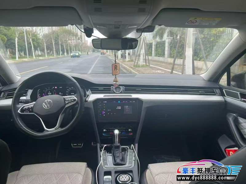 24年大众迈腾轿车抵押车出售