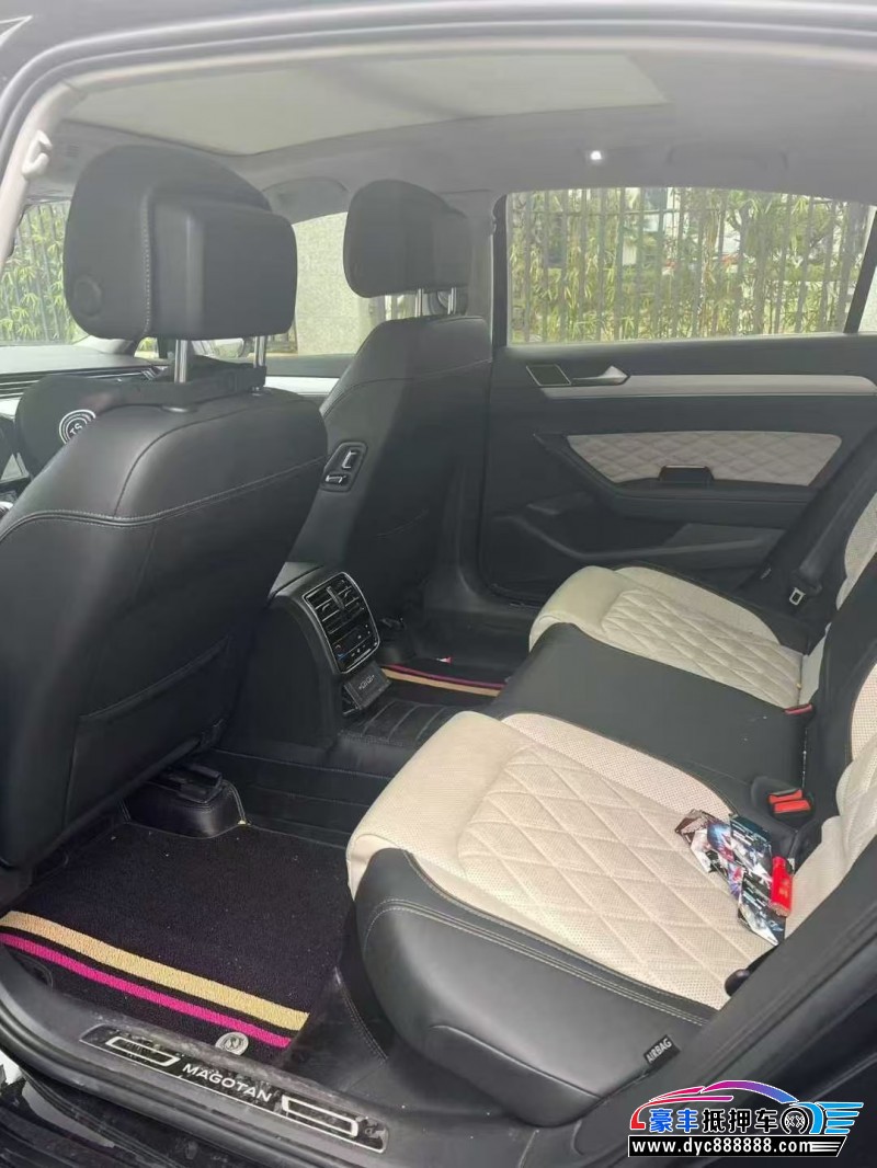 24年大众迈腾轿车抵押车出售