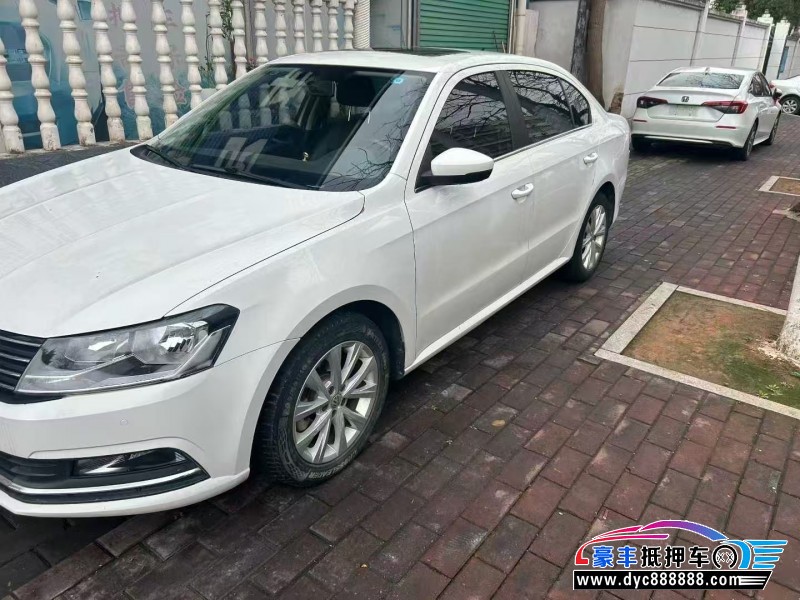 19年大众朗逸轿车抵押车出售