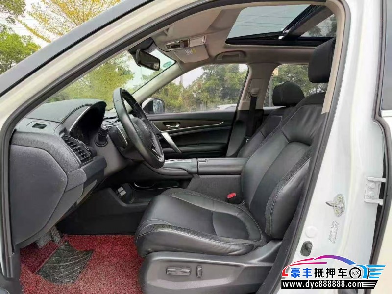 17年本田冠道轿车抵押车出售