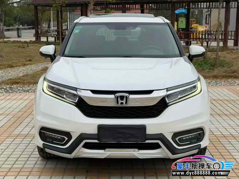 抵押车出售17年本田冠道轿车