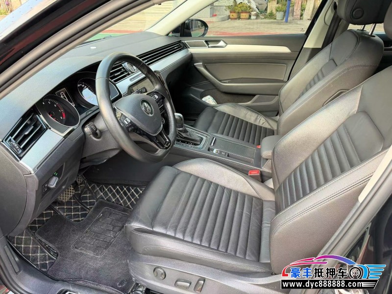 18年大众迈腾轿车抵押车出售