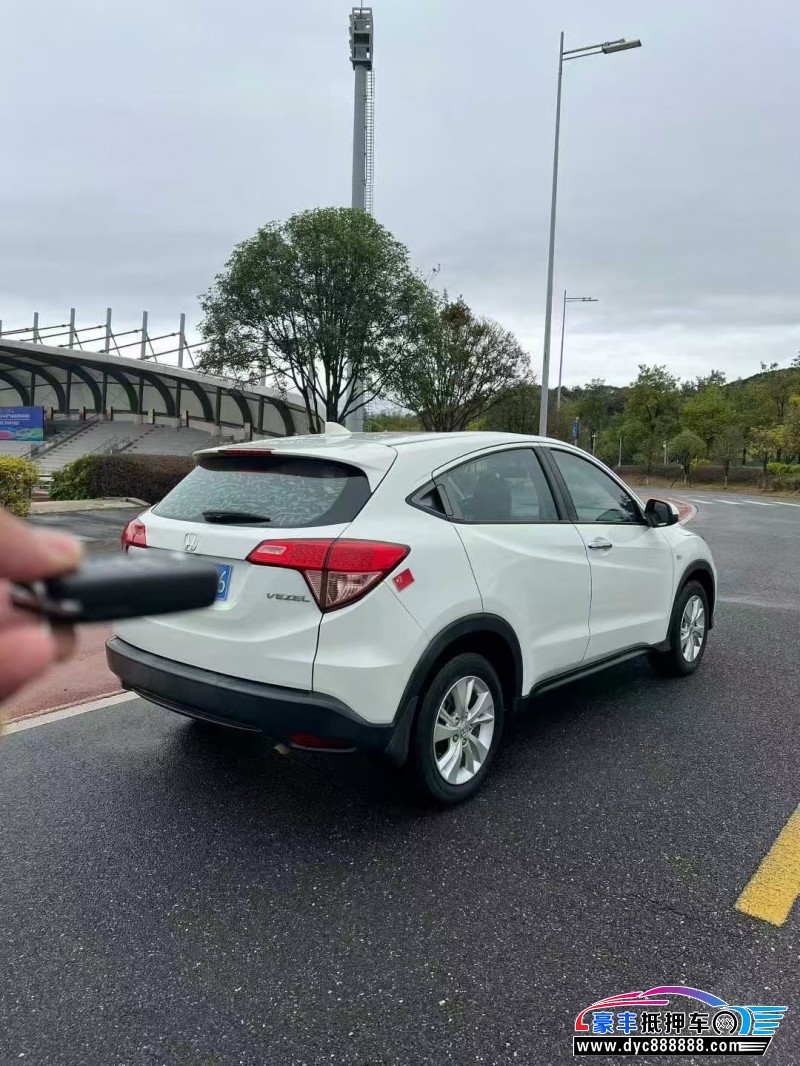 18年本田缤智轿车抵押车出售