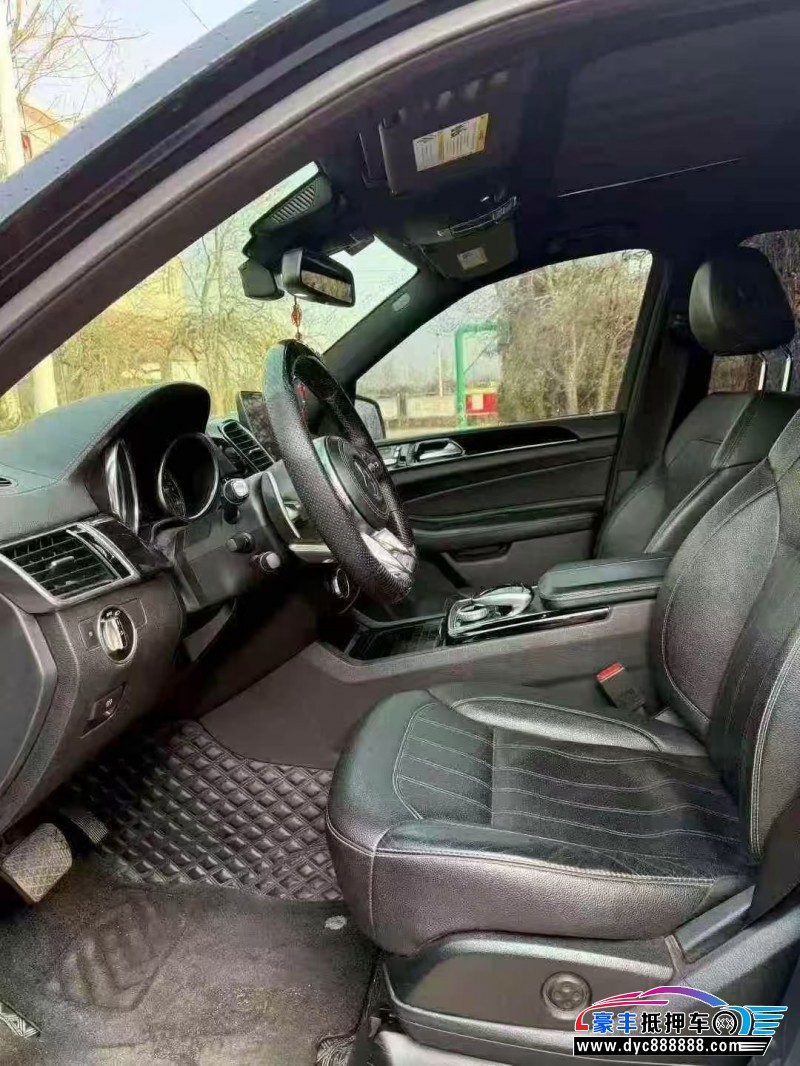 18年奔驰GLS轿车抵押车出售