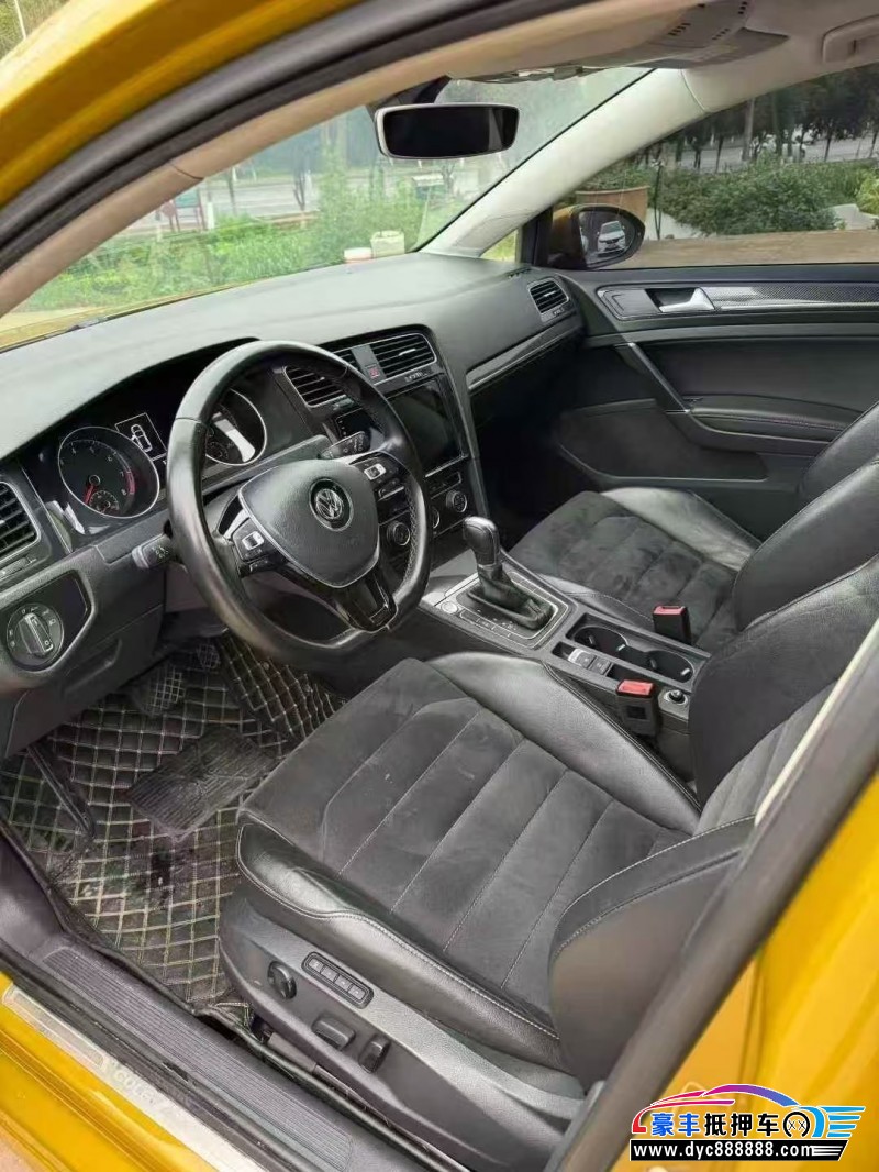 18年大众高尔夫轿车抵押车出售