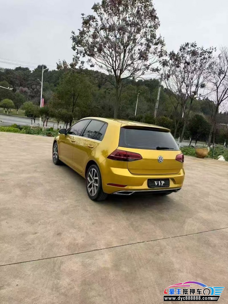 18年大众高尔夫轿车抵押车出售