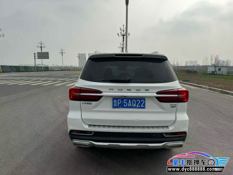 19年荣威RX8轿车抵押车出售