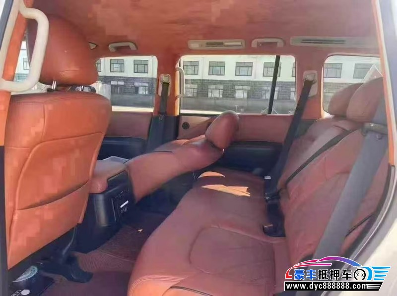 19年日产途乐轿车抵押车出售