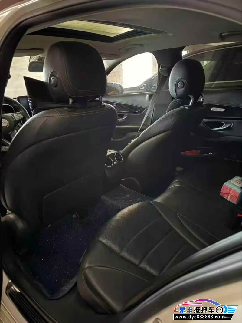 16年奔驰C轿车抵押车出售