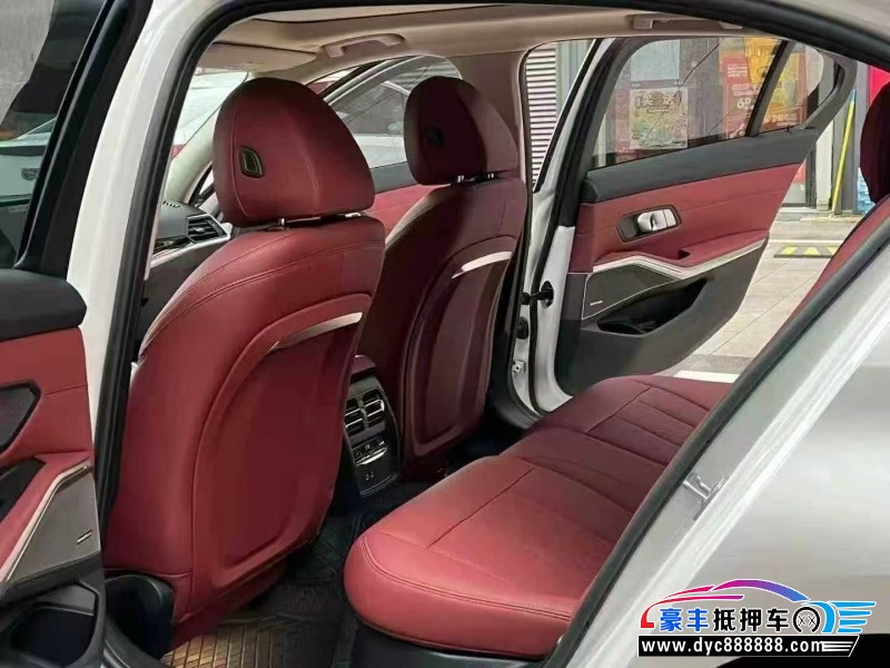 24年宝马3系轿车抵押车出售