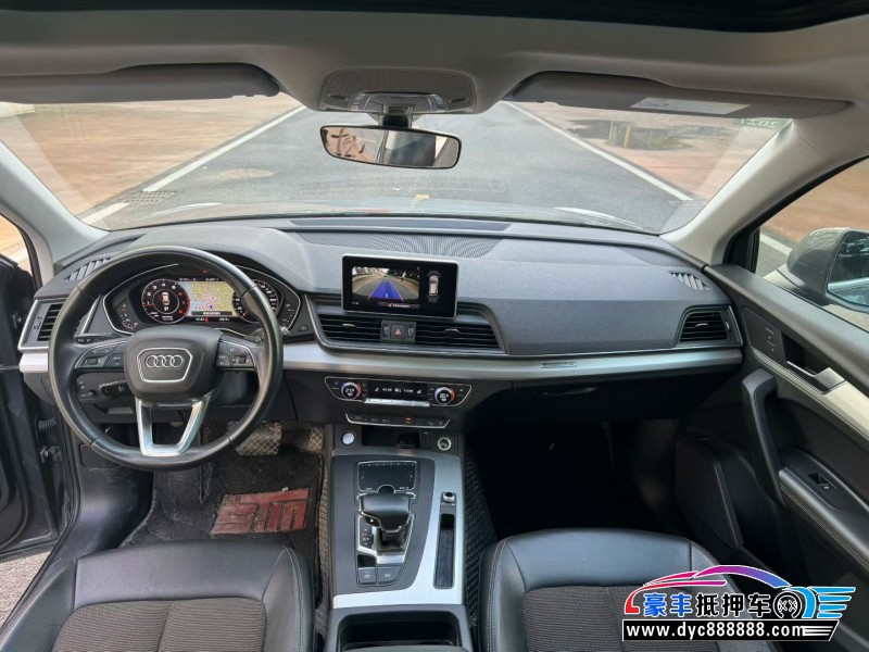 19年奥迪Q5轿车抵押车出售