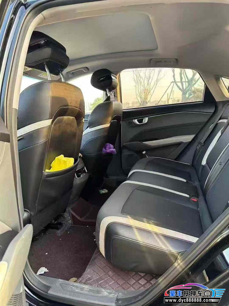 20年宝骏RC6轿车抵押车出售