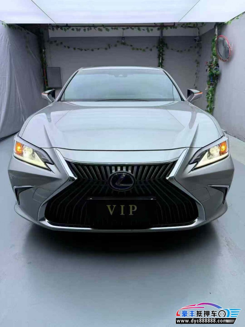 20年雷克萨斯ES轿车抵押车出售