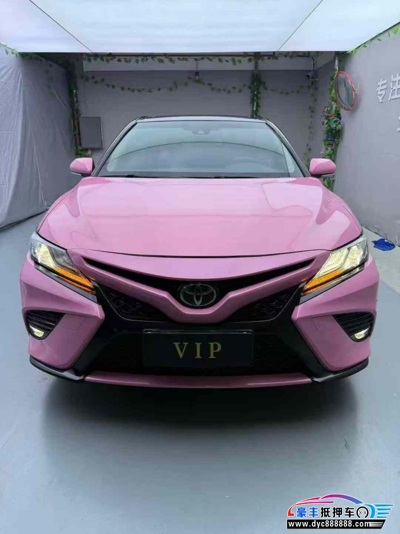 抵押车出售20年丰田凯美瑞轿车