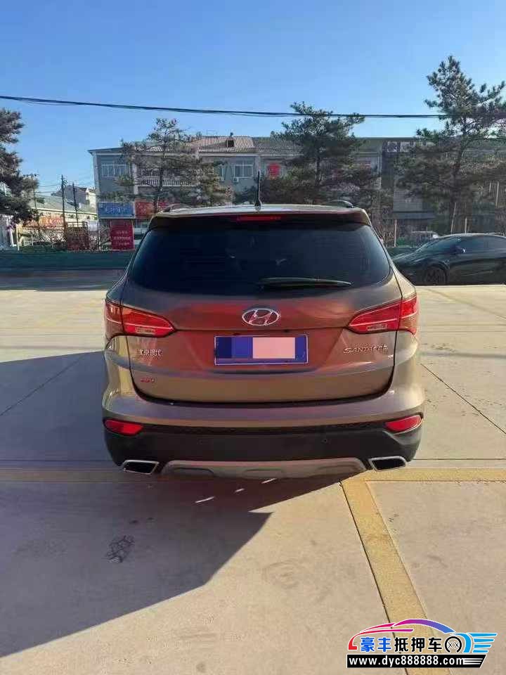 13年现代全新胜达轿车抵押车出售