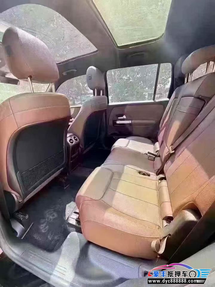 20年奔驰GLB轿车抵押车出售