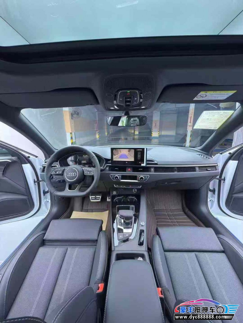 25年奥迪A4L轿车抵押车出售