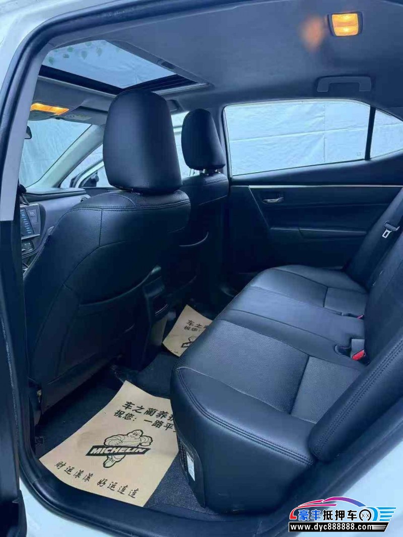 17年丰田卡罗拉轿车抵押车出售