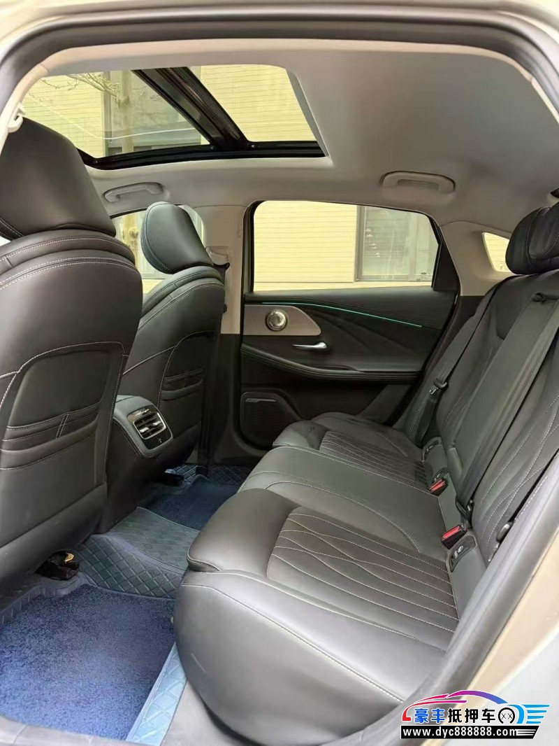 25年奇瑞艾瑞泽轿车抵押车出售