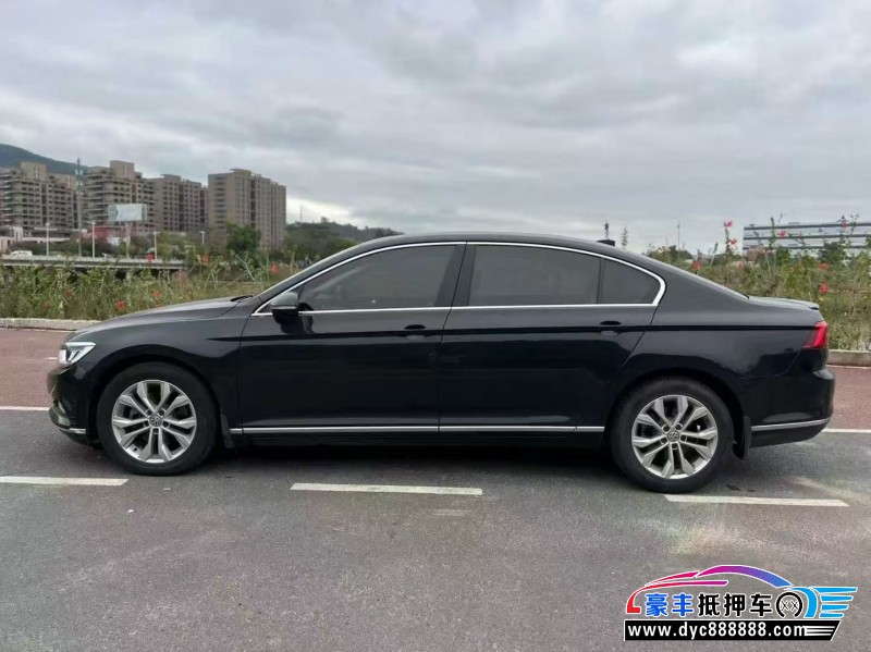 18年大众迈腾轿车抵押车出售