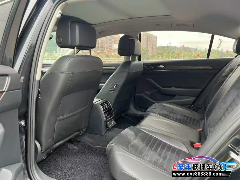 18年大众迈腾轿车抵押车出售