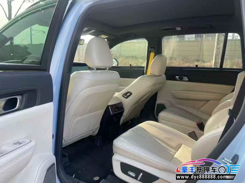 20年理想ONE轿车抵押车出售