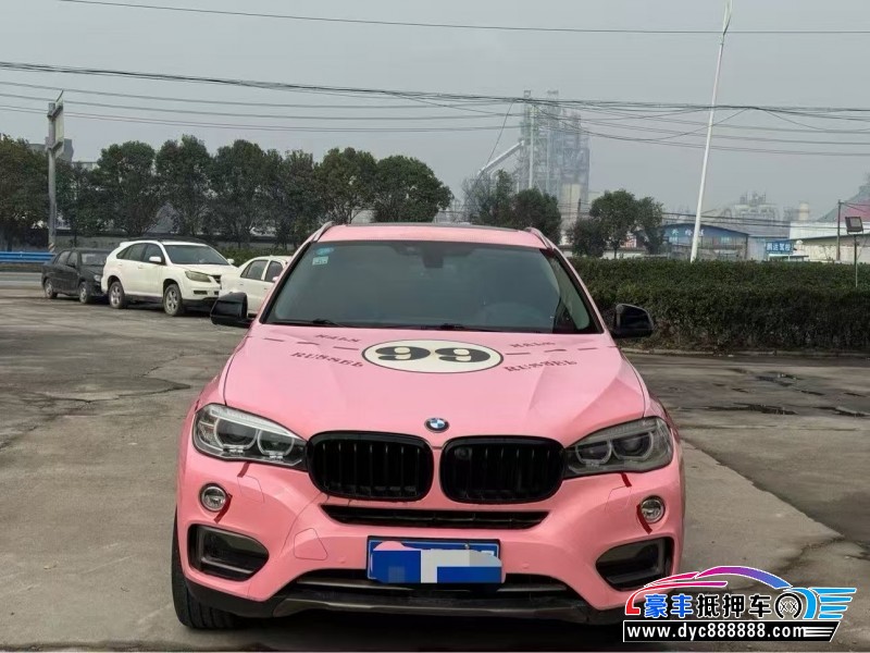 抵押车出售17年宝马X6轿车