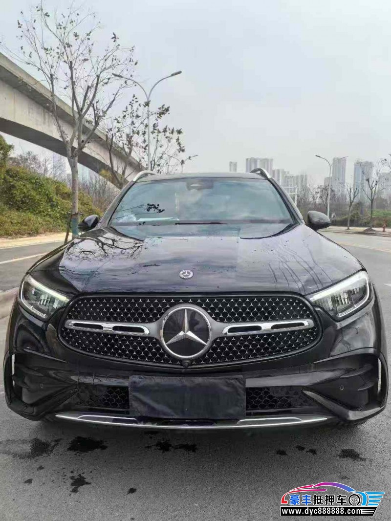 抵押车出售23年奔驰GLC轿车