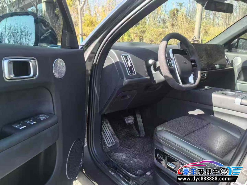 23年理想L7轿车抵押车出售