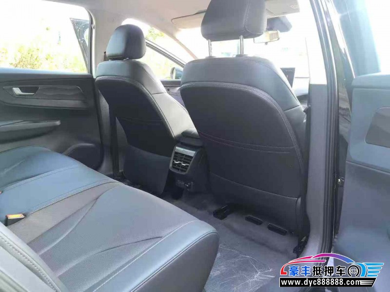 24年红旗EQM5轿车抵押车出售