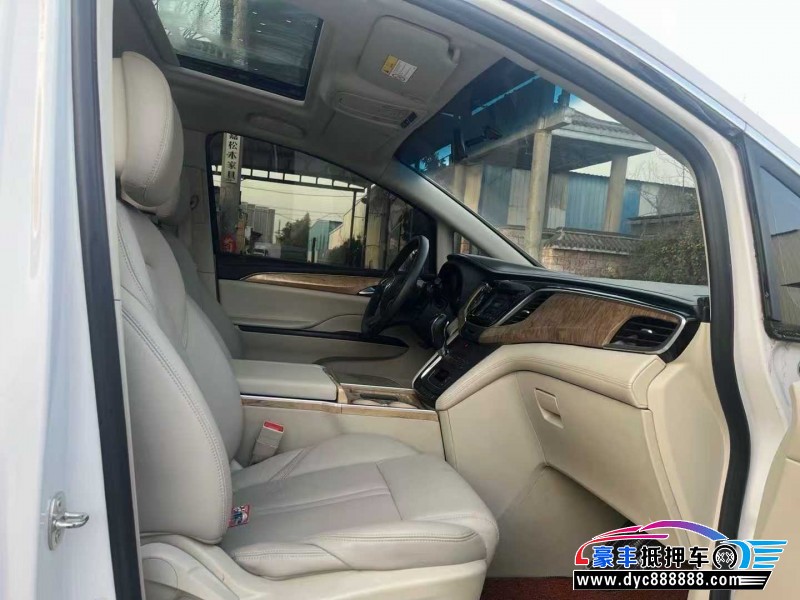 18年别克GL8轿车抵押车出售