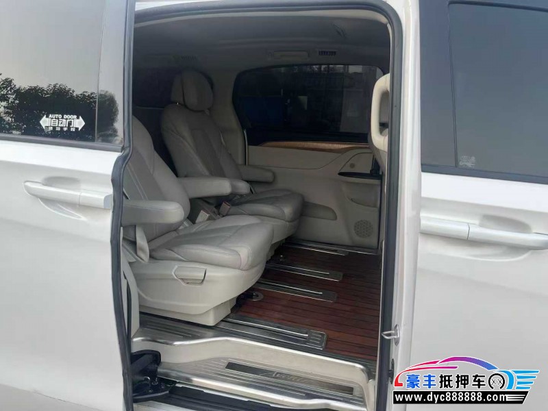 18年别克GL8轿车抵押车出售