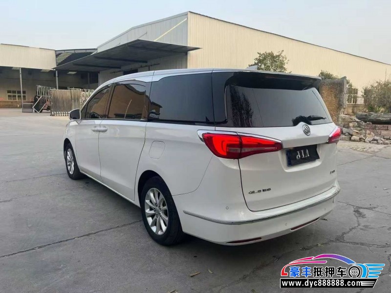 18年别克GL8轿车抵押车出售